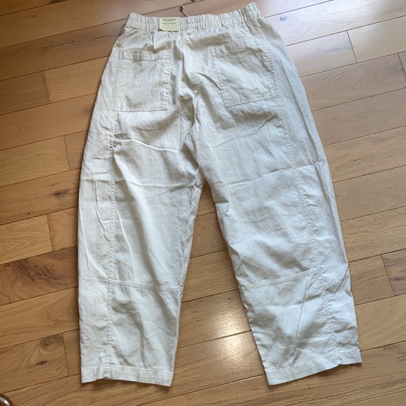 NWT Max Studio Textured Twill Barrel Leg Pull On Trousers, size Large - Picture 9 of 13